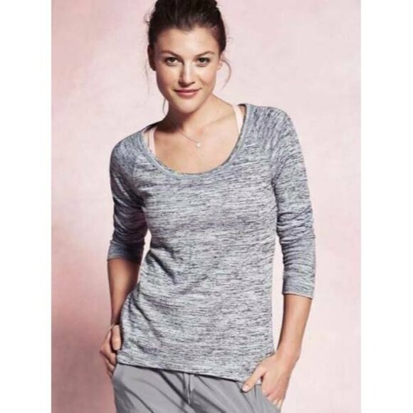 Athleta Light Gray No Sweatin' It Sharkbite Long Sleeve Top M - Picture 1 of 4